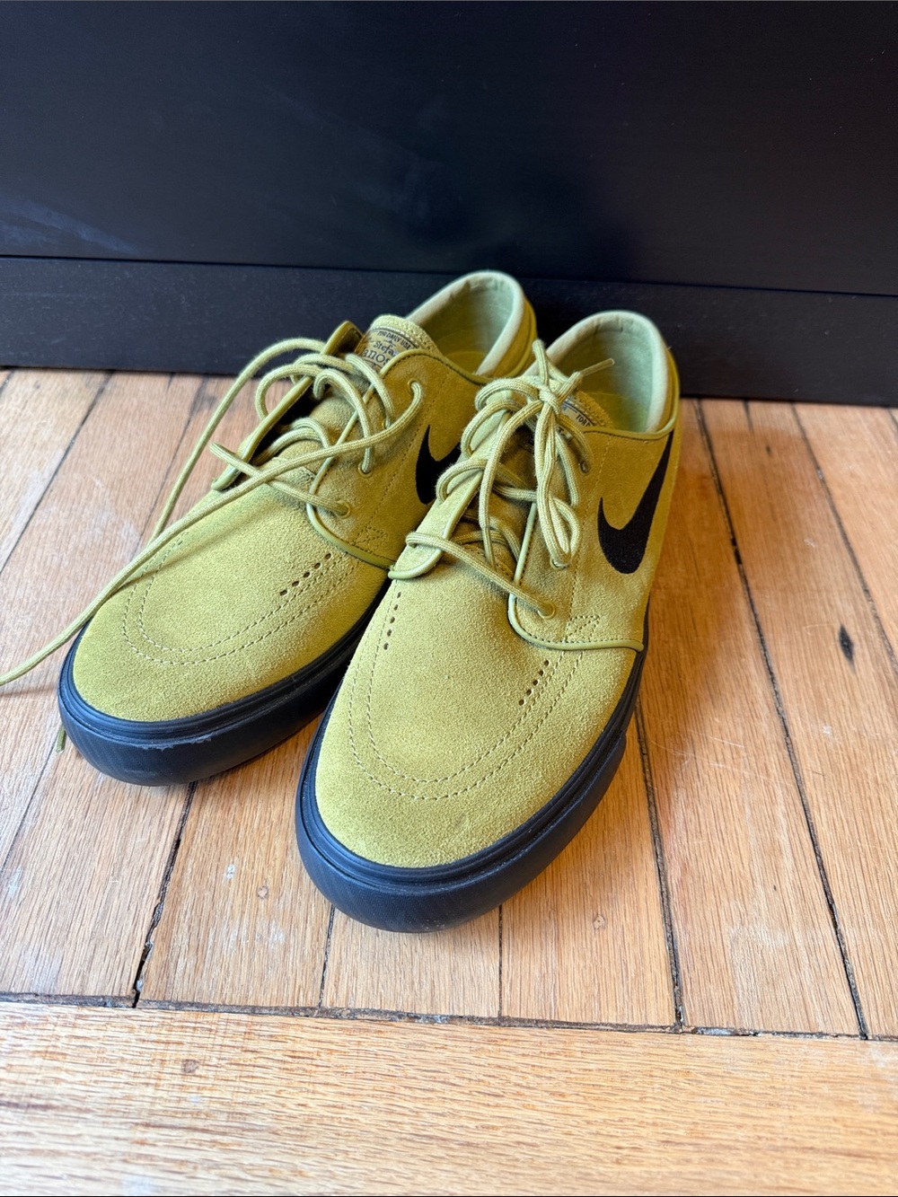 Nike Men’s Olive Suede Low-Top Sneakers with Black Swoosh